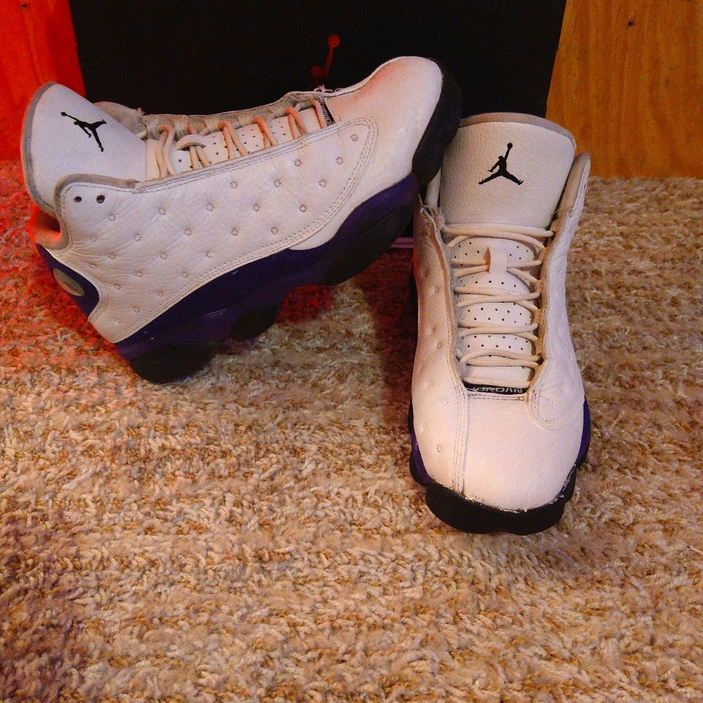 Air Jordan retro 13's Lakers edition (DEAD STOCK,)